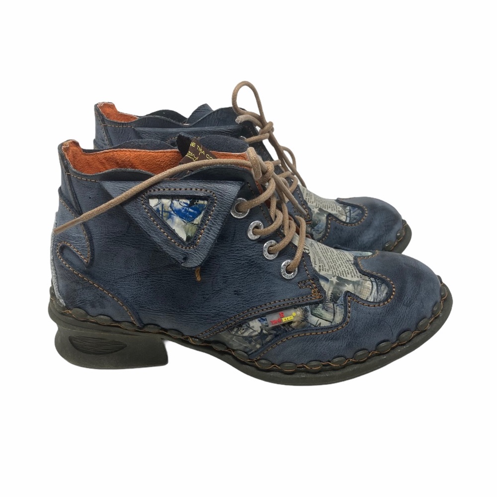 TMA EYES Layered Graphic Newsprint Boots EU 39